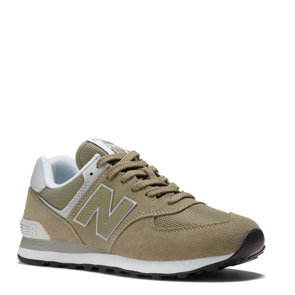 New Balance 574 Classic Sneakers women’s 9.5, men’s 8 Agave Green